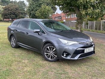 Used Toyota Avensis 2015 for sale - 75714260: Photo