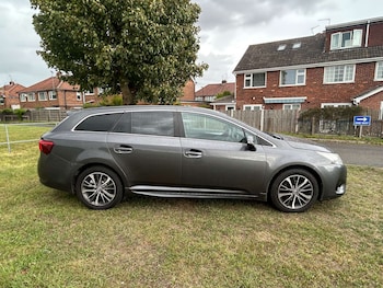 Used Toyota Avensis 2015 for sale - 75714260: Photo