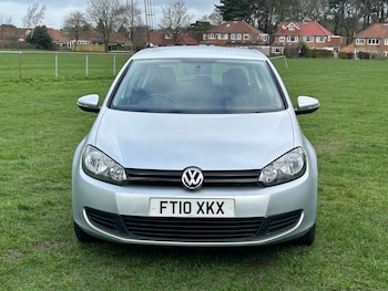 Used Volkswagen Golf 2010 for sale - 77847493: Photo