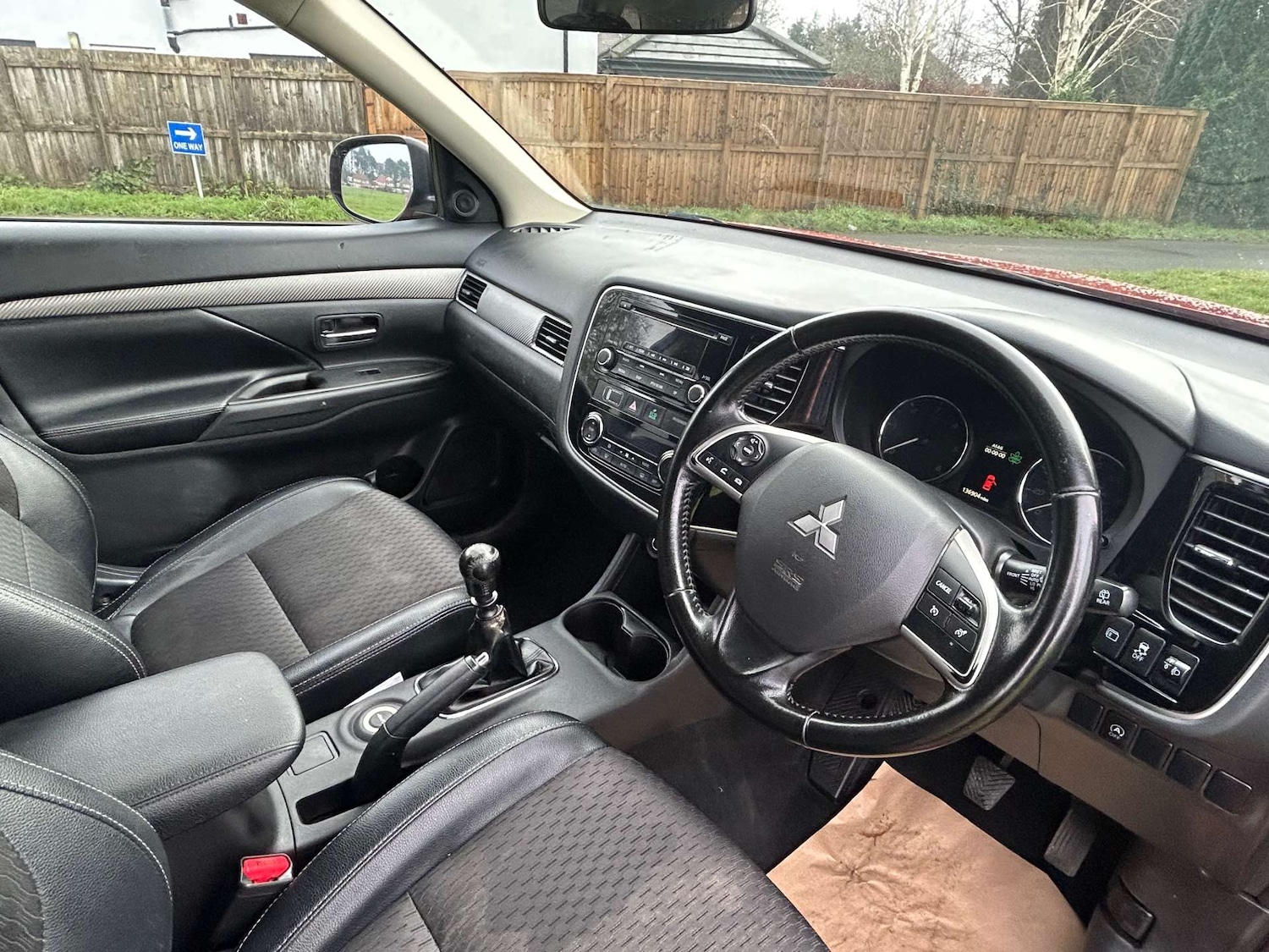 Used Mitsubishi Outlander 2015 for sale - 77303958: Photo 24