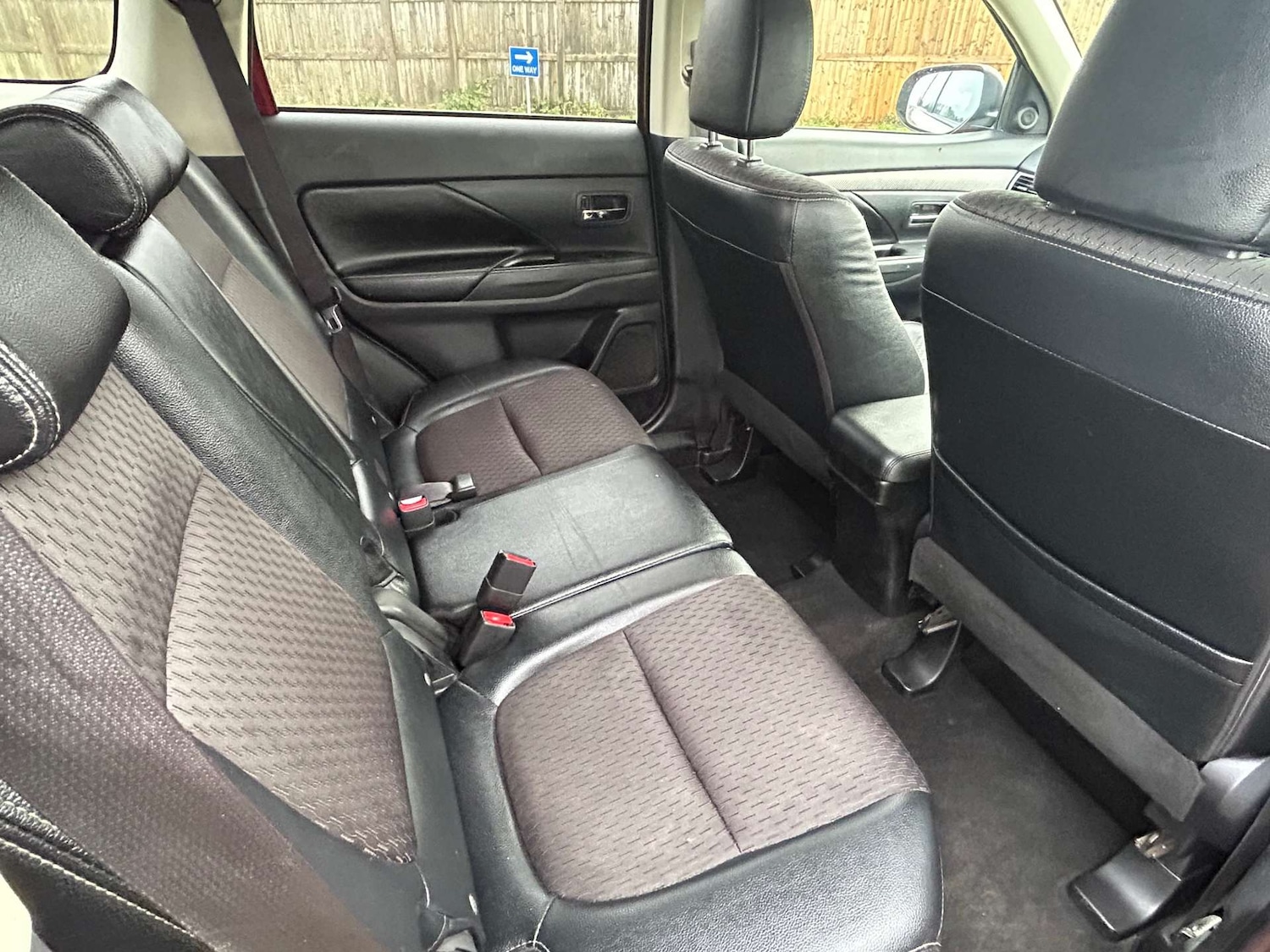 Used Mitsubishi Outlander 2015 for sale - 77303958: Photo 26