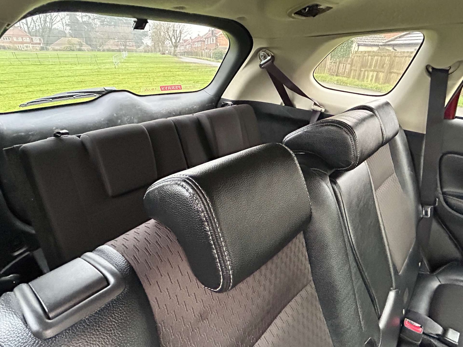 Used Mitsubishi Outlander 2015 for sale - 77303958: Photo 27