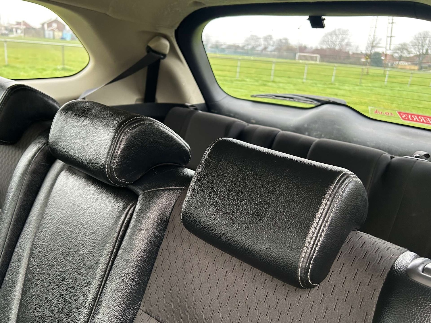 Used Mitsubishi Outlander 2015 for sale - 77303958: Photo 33