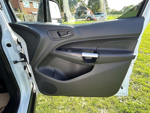 Used Ford Transit Connect 2014 for sale - 76162617: Photo 15