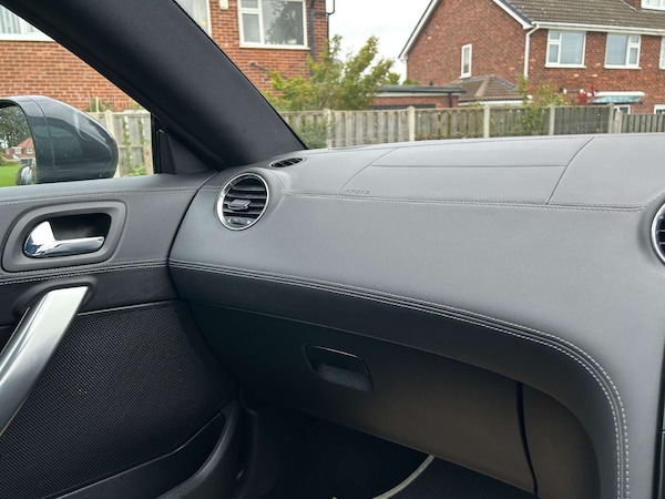 Used Peugeot RCZ 2011 for sale - 76231891: Photo 24