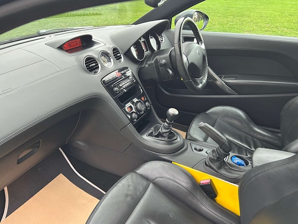 Used Peugeot RCZ 2011 for sale - 76231891: Photo 25