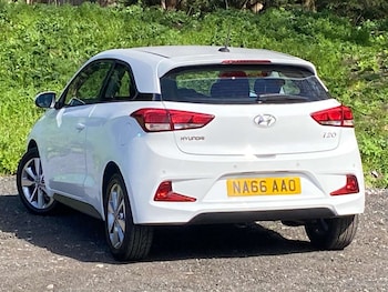 Used Hyundai i20 2016 for sale - 78358974: Photo