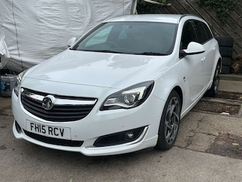 Vauxhall - Insignia