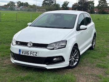 Used Volkswagen Polo 2016 for sale - 79684826: Photo
