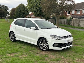 Used Volkswagen Polo 2016 for sale - 79684826: Photo