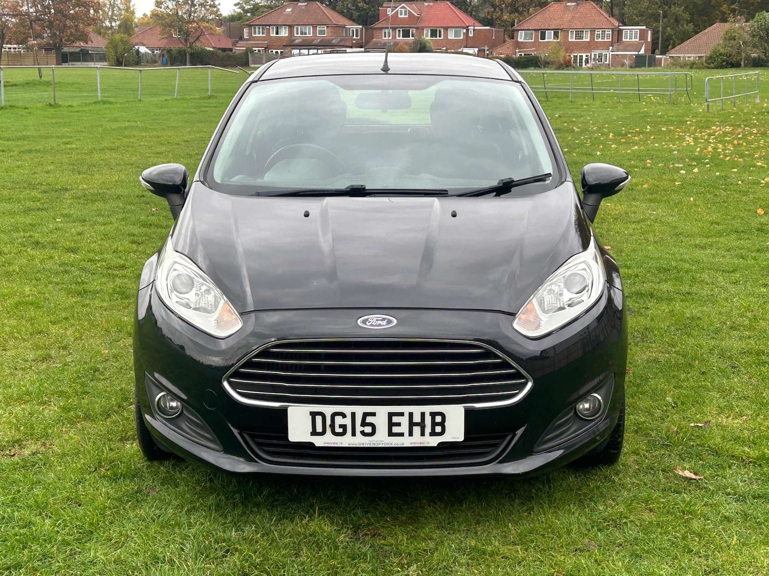 Used Ford Fiesta 2015 for sale - 76416852: Photo 2
