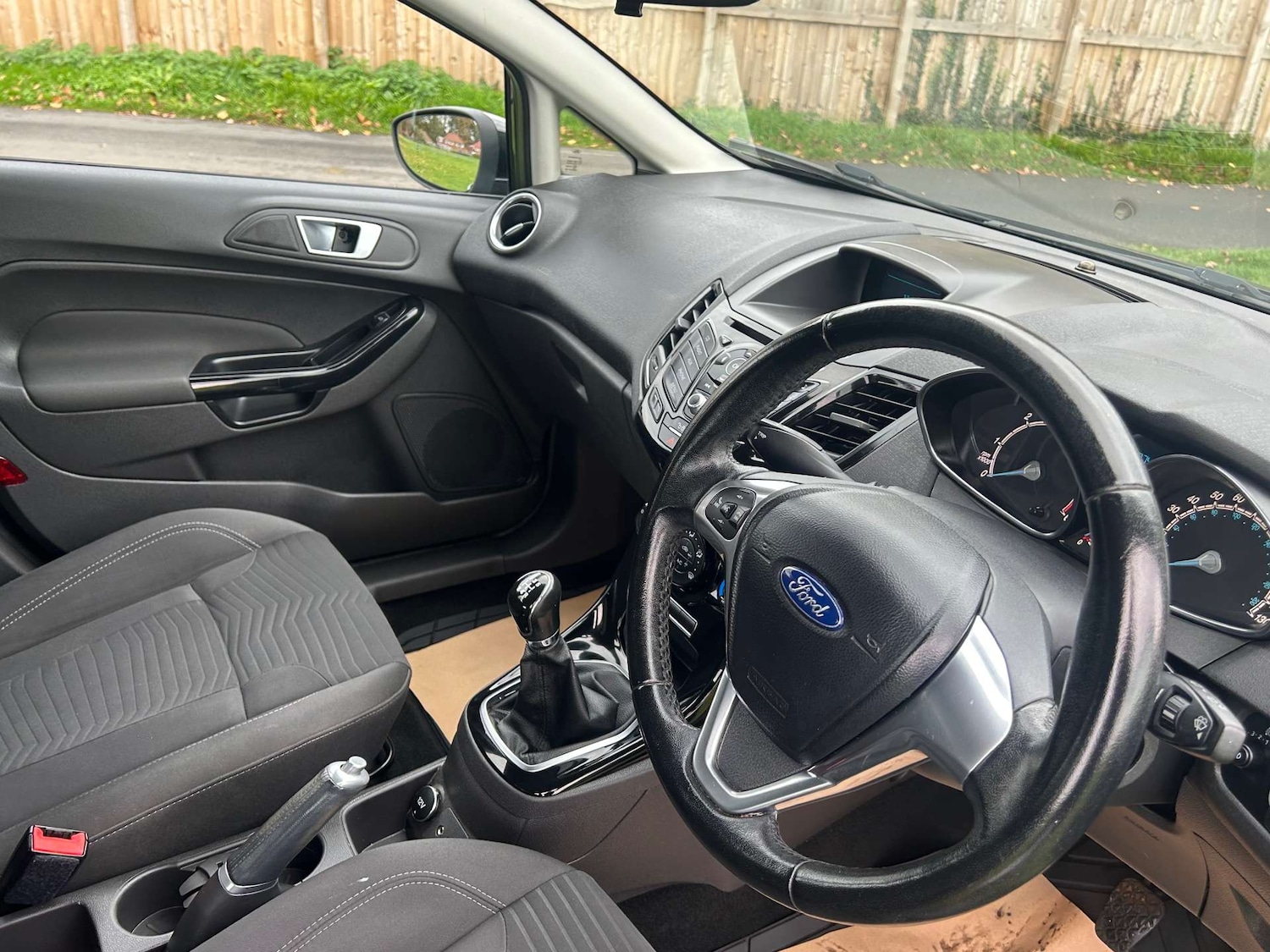 Used Ford Fiesta 2015 for sale - 76416852: Photo 23