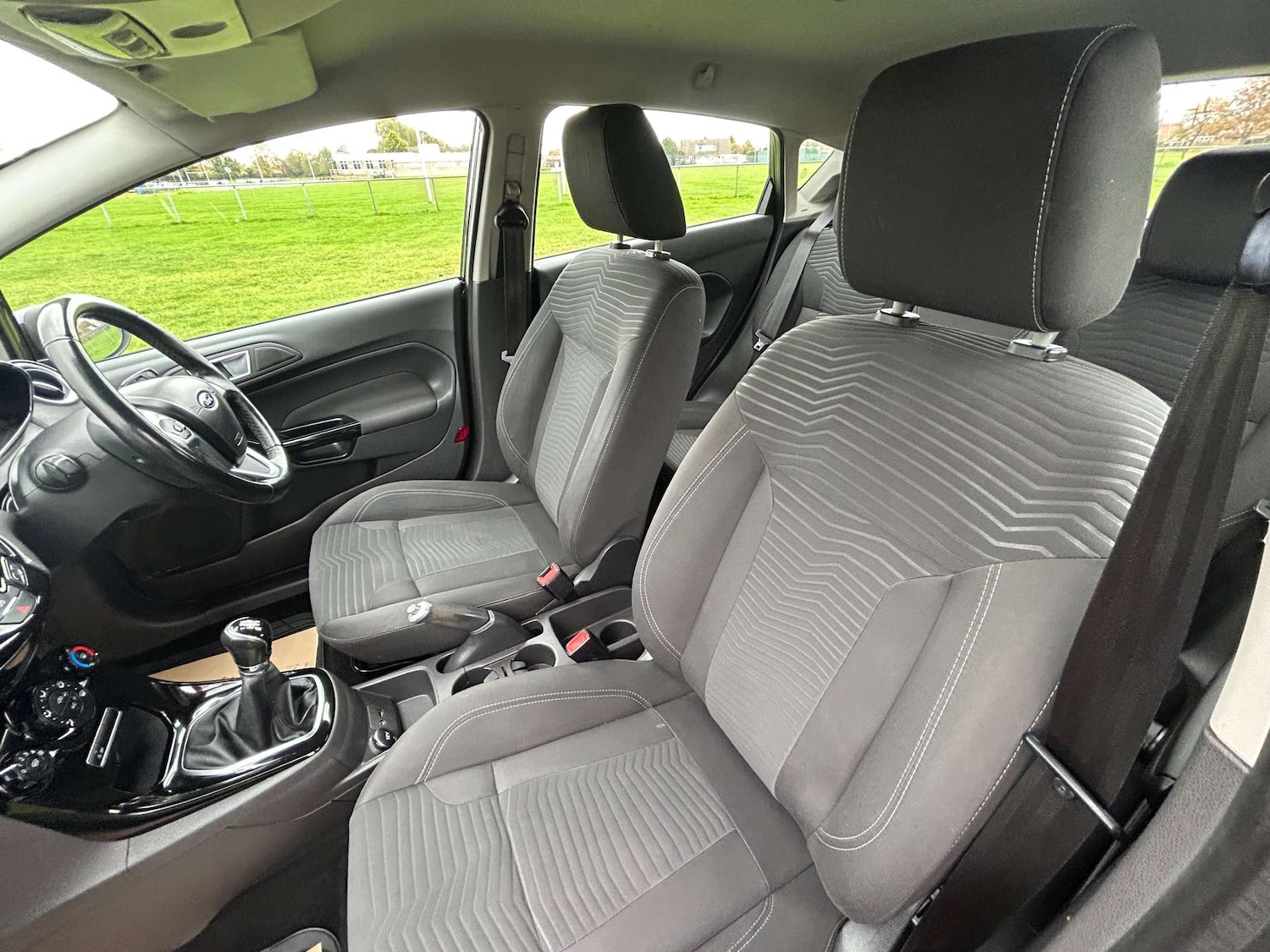 Used Ford Fiesta 2015 for sale - 76416852: Photo 28