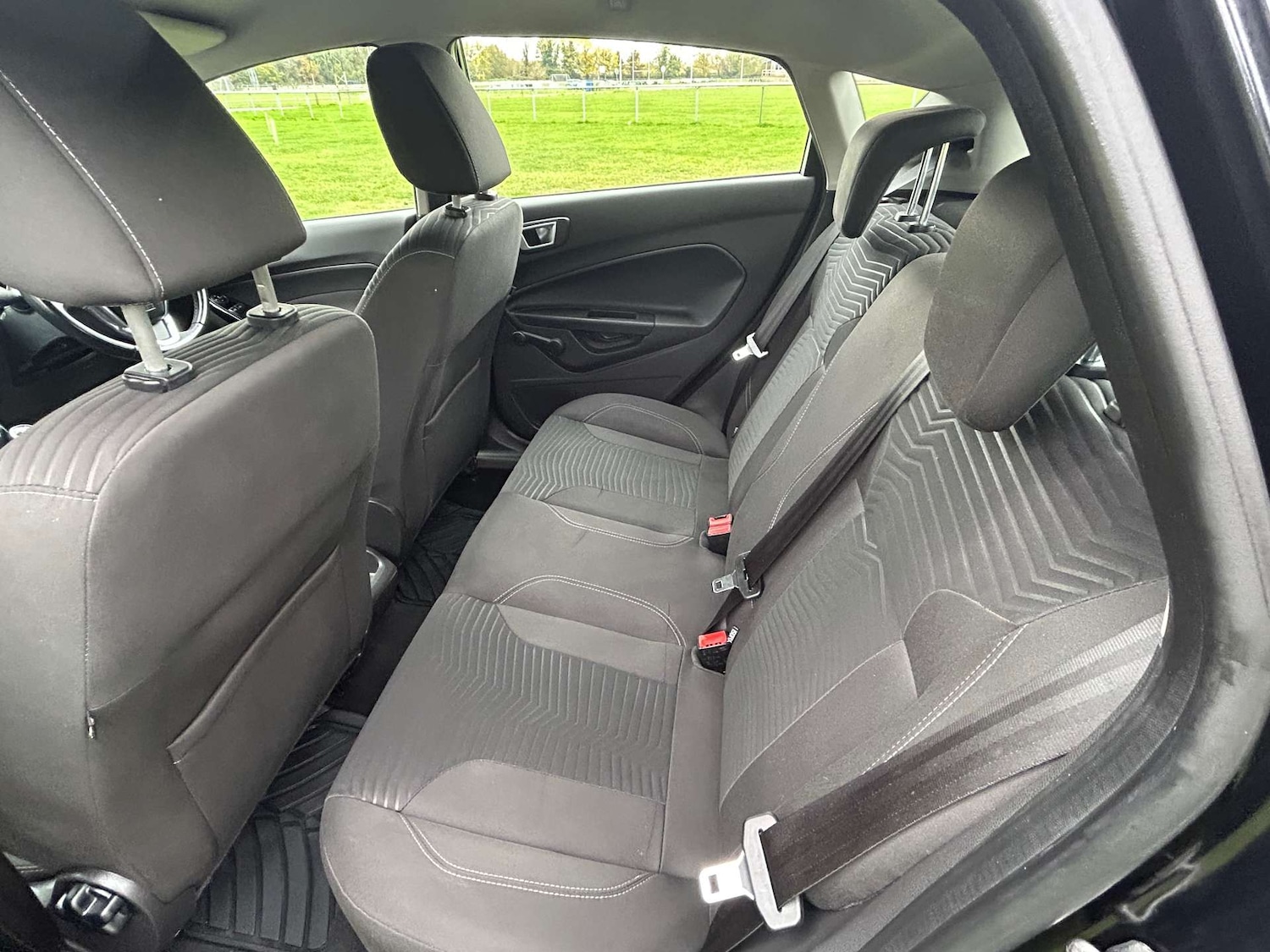 Used Ford Fiesta 2015 for sale - 76416852: Photo 29