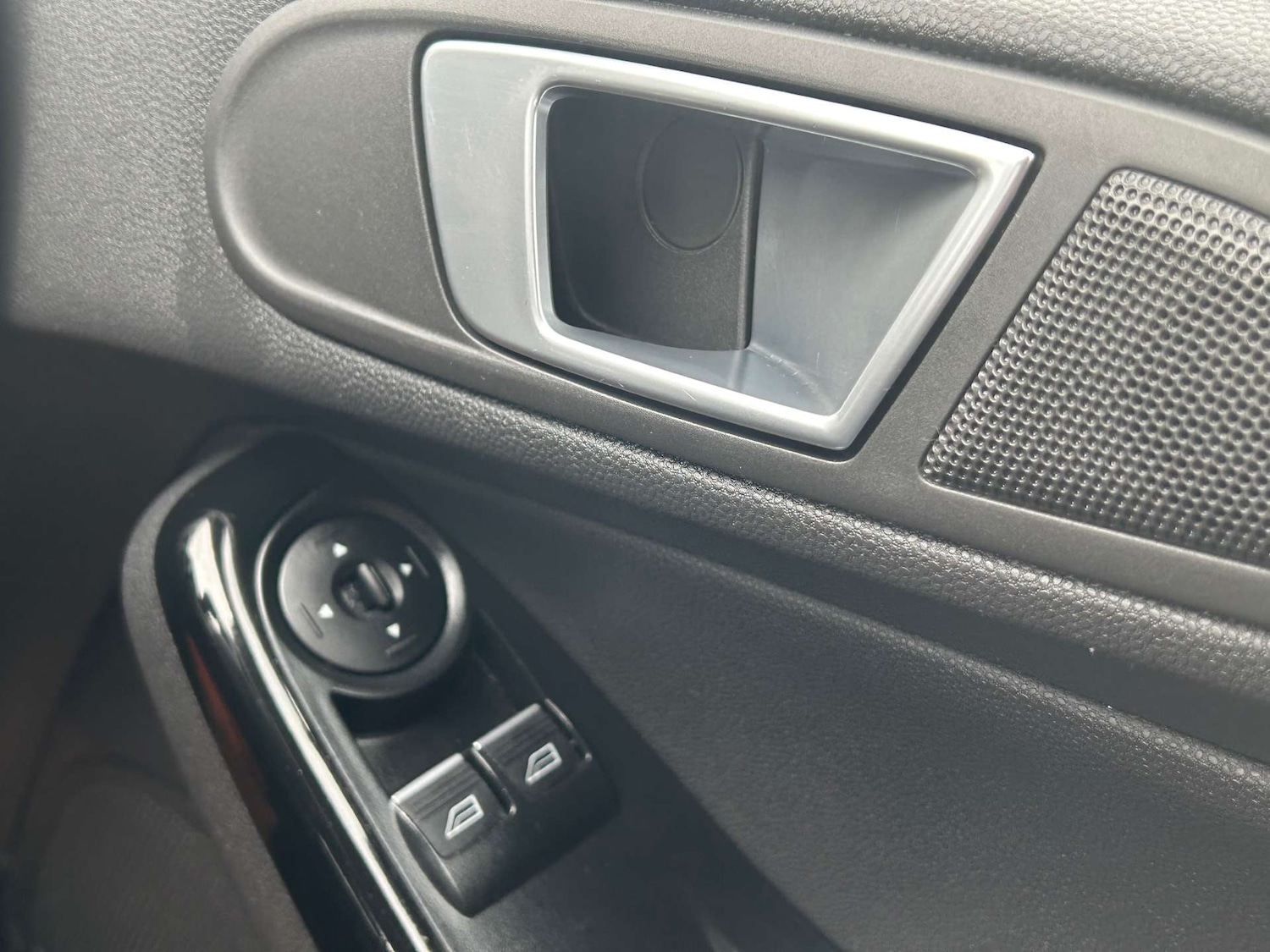 Used Ford Fiesta 2015 for sale - 76416852: Photo 34