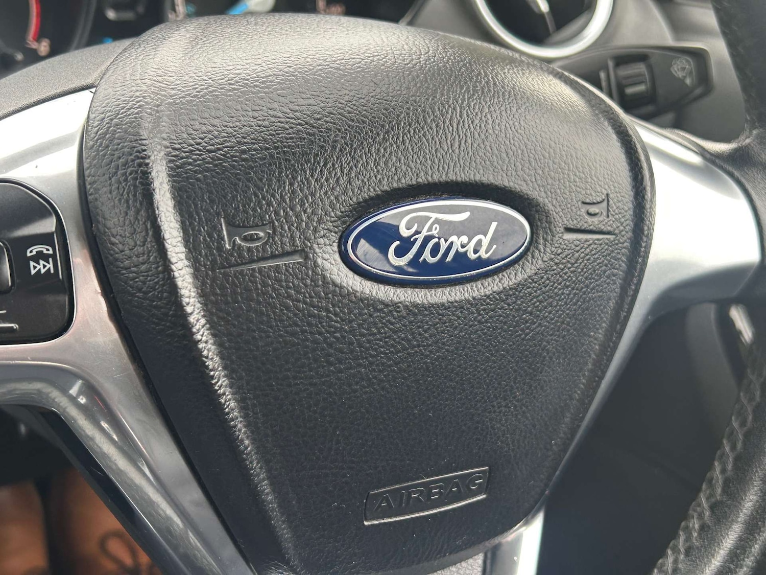 Used Ford Fiesta 2015 for sale - 76416852: Photo 36