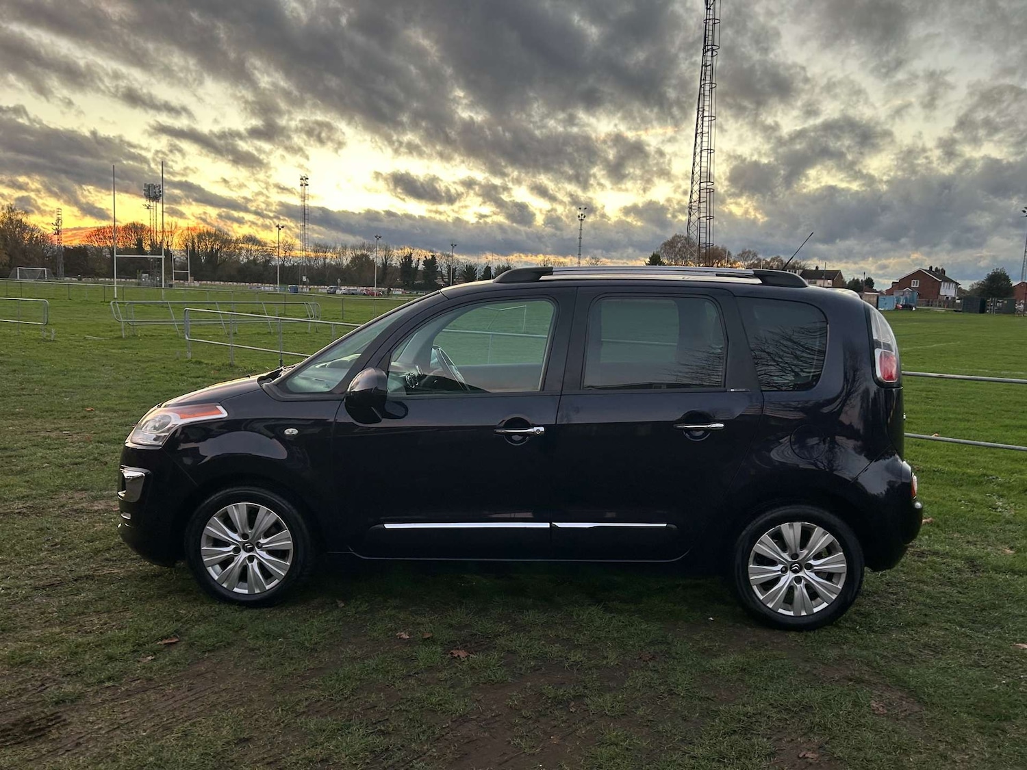 Used Citroen C3 Picasso 2013 for sale - 76961795: Photo 8