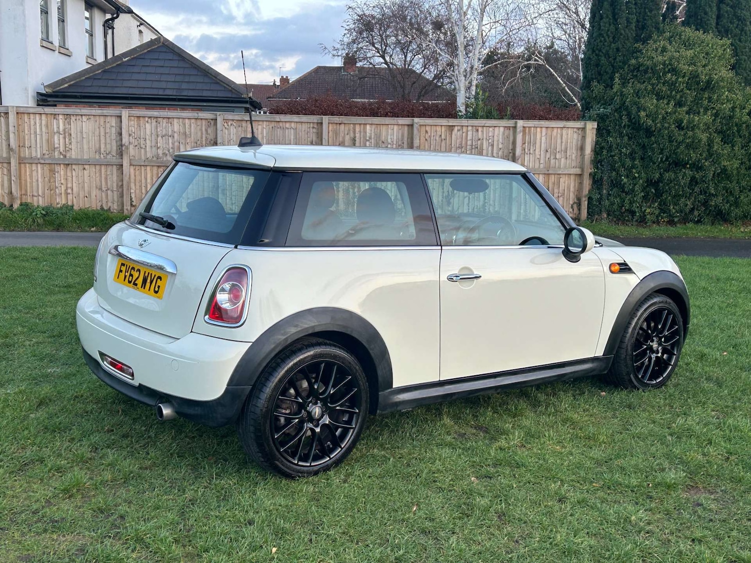 Used MINI Hatch 2012 for sale - 76892345: Photo 5