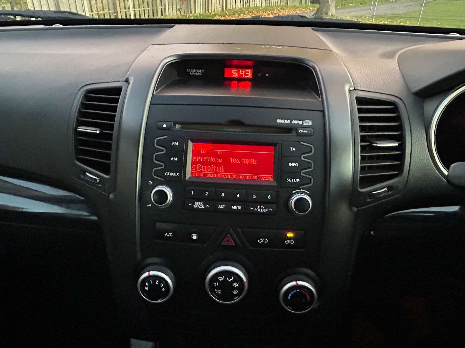 Used Kia Sorento 2011 for sale - 76407045: Photo 29