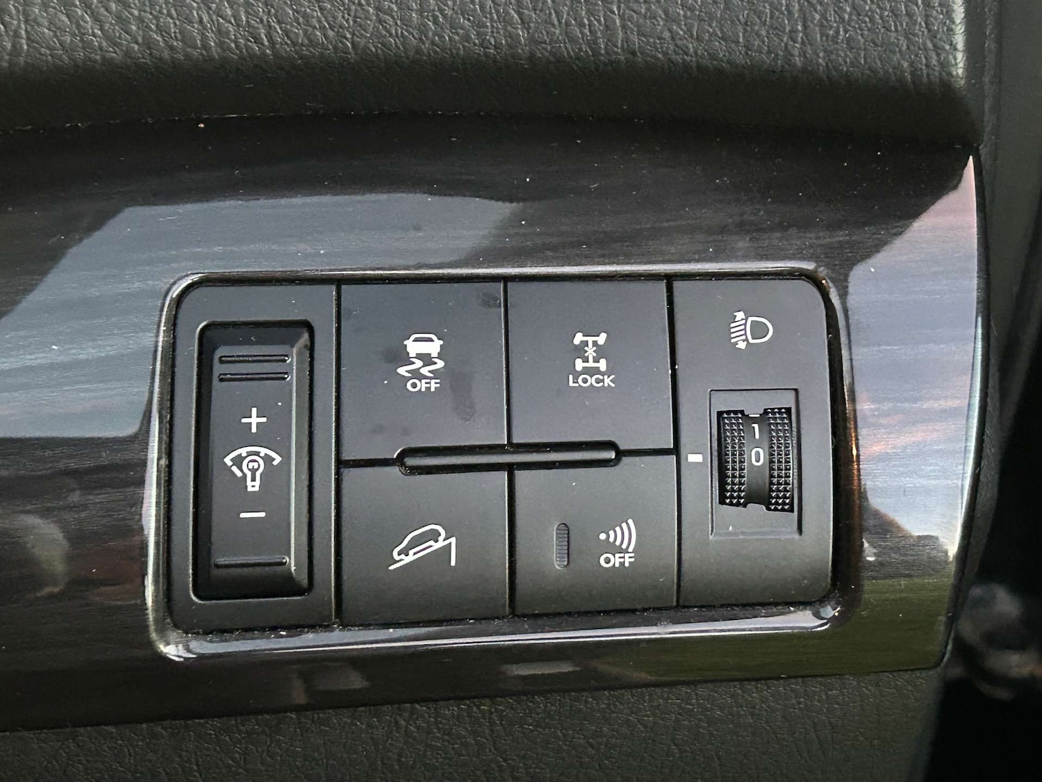 Used Kia Sorento 2011 for sale - 76407045: Photo 33