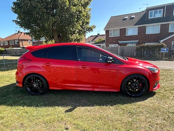 Used Ford Focus 2015 for sale - 75585908: Photo