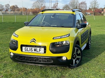 2015 - 1.2 PureTech [82] Flair 5dr