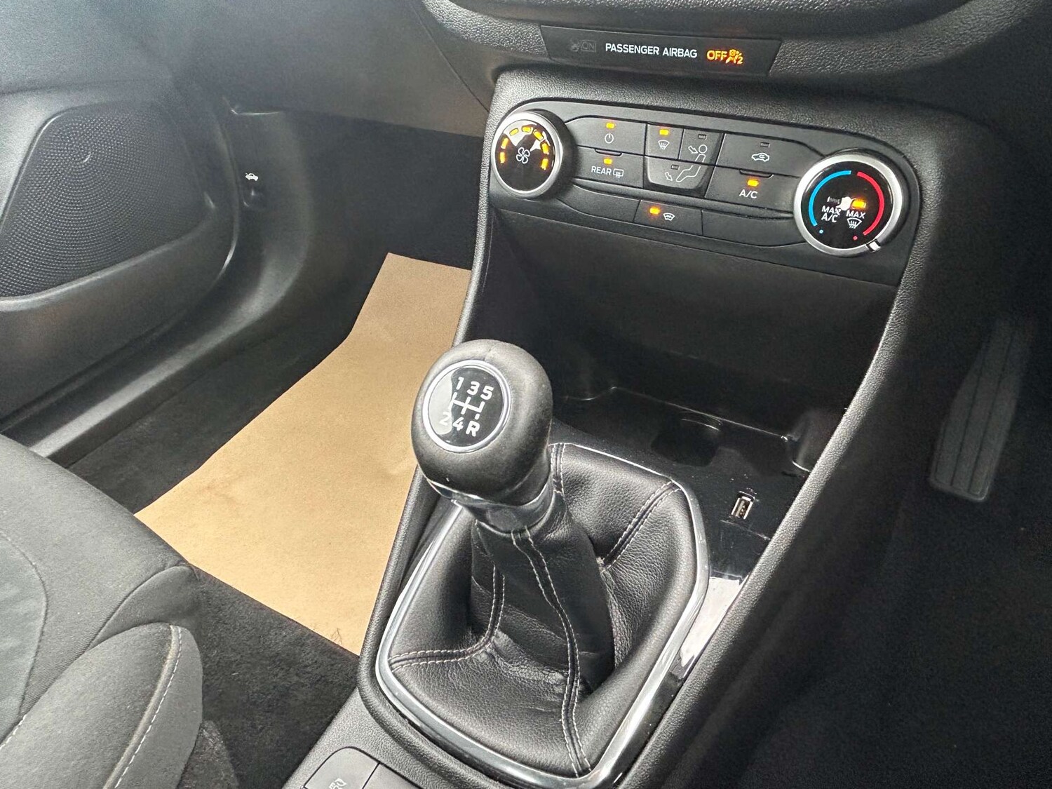 Used Ford Fiesta 2018 for sale - 77903084: Photo 33