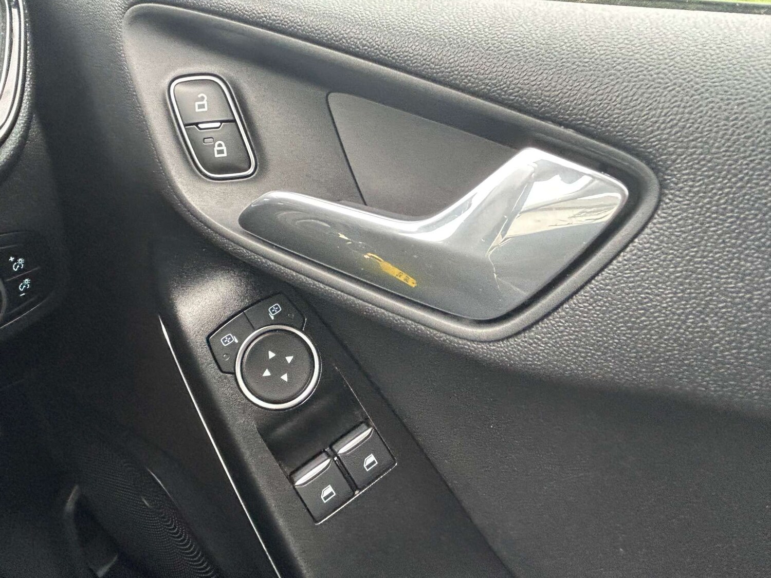 Used Ford Fiesta 2018 for sale - 77903084: Photo 34