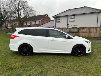 Used Ford Focus 2015 for sale - 77693777: Photo