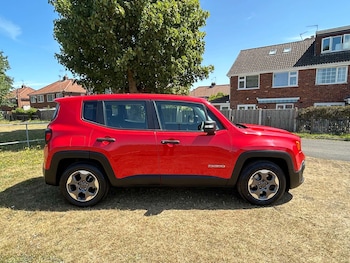 Used Jeep Renegade 2015 for sale - 76005218: Photo