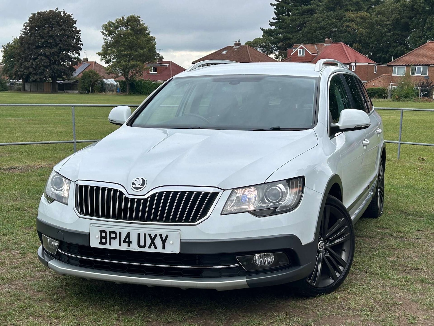 Used Skoda Superb 2014 for sale - 76600957: Photo 1