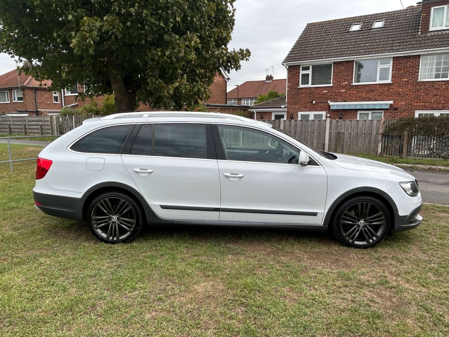 Used Skoda Superb 2014 for sale - 76600957: Photo 4