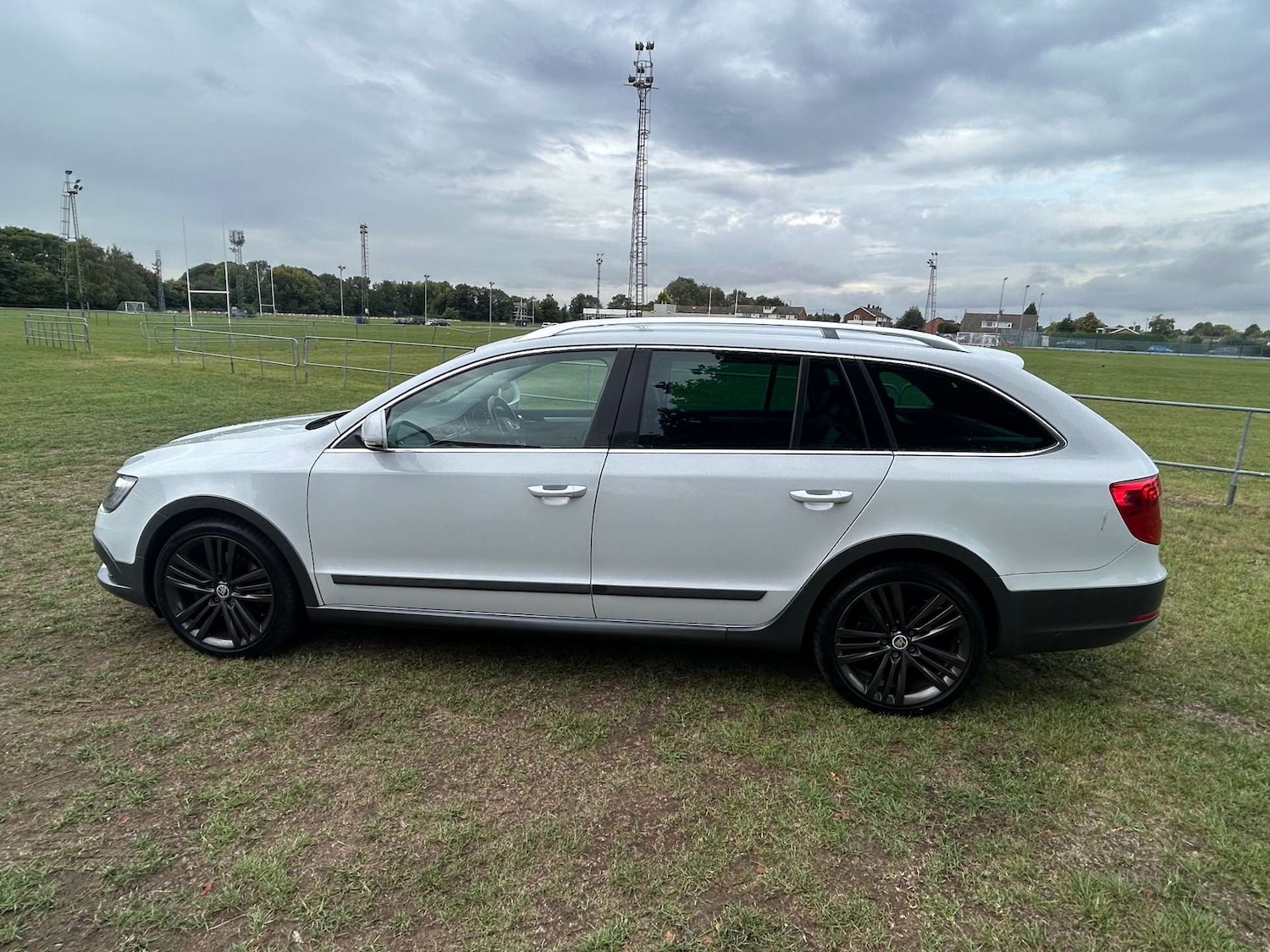 Used Skoda Superb 2014 for sale - 76600957: Photo 8