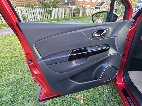 Used Renault Captur 2015 for sale - 76194650: Photo 13