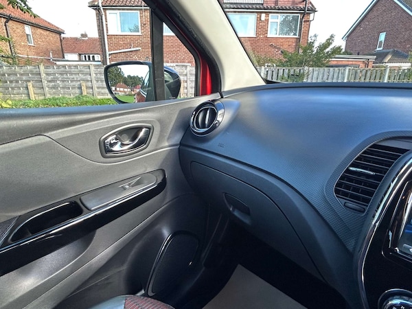 Used Renault Captur 2015 for sale - 76194650: Photo 24