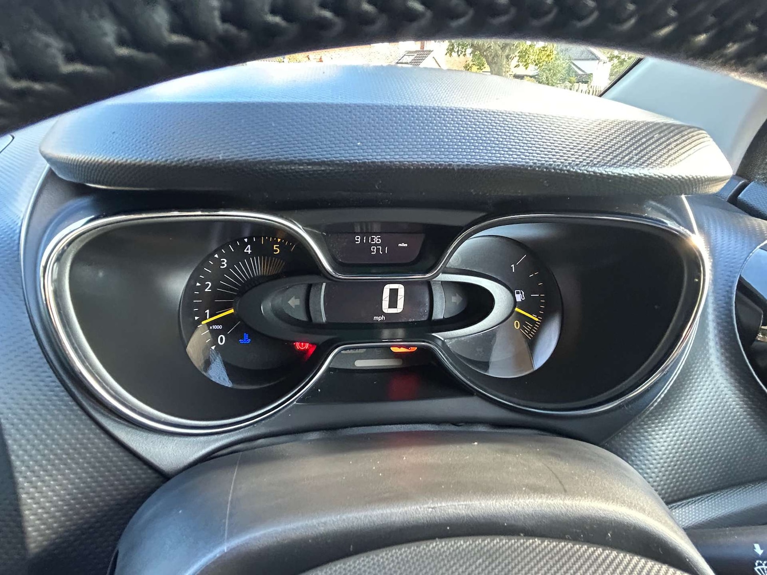 Used Renault Captur 2015 for sale - 76194650: Photo 28