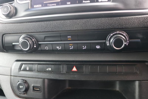 Used Vauxhall Vivaro 2020 for sale - 76255319: Photo 17