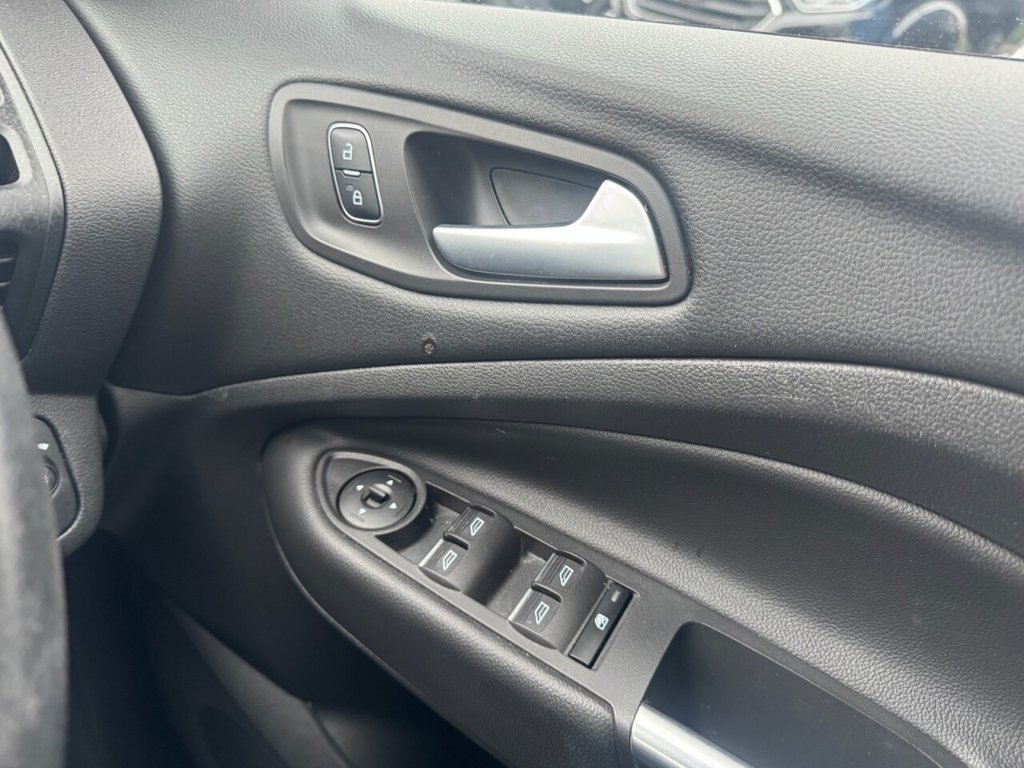 Used Ford Kuga 2017 for sale - 77594063: Photo 17