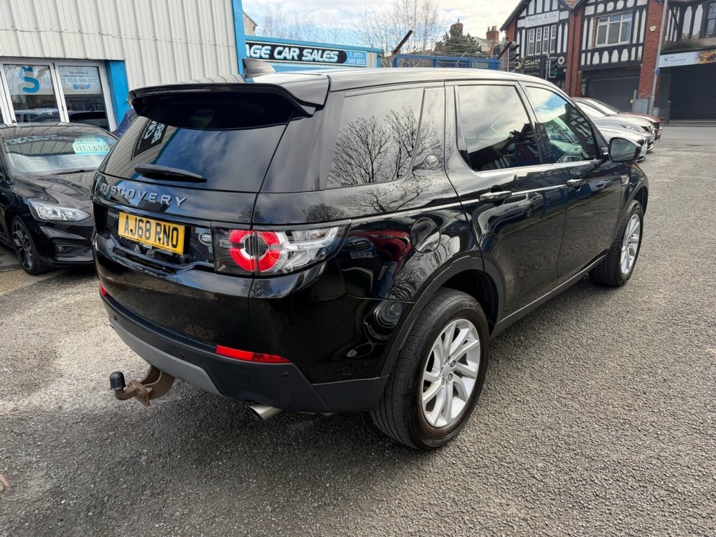 Used Land Rover Discovery Sport 2018 for sale - 77820467: Photo 3