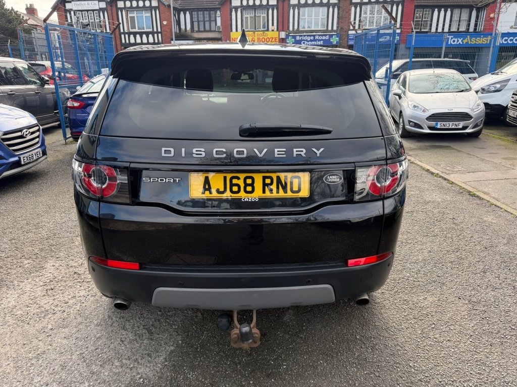 Used Land Rover Discovery Sport 2018 for sale - 77820467: Photo 4