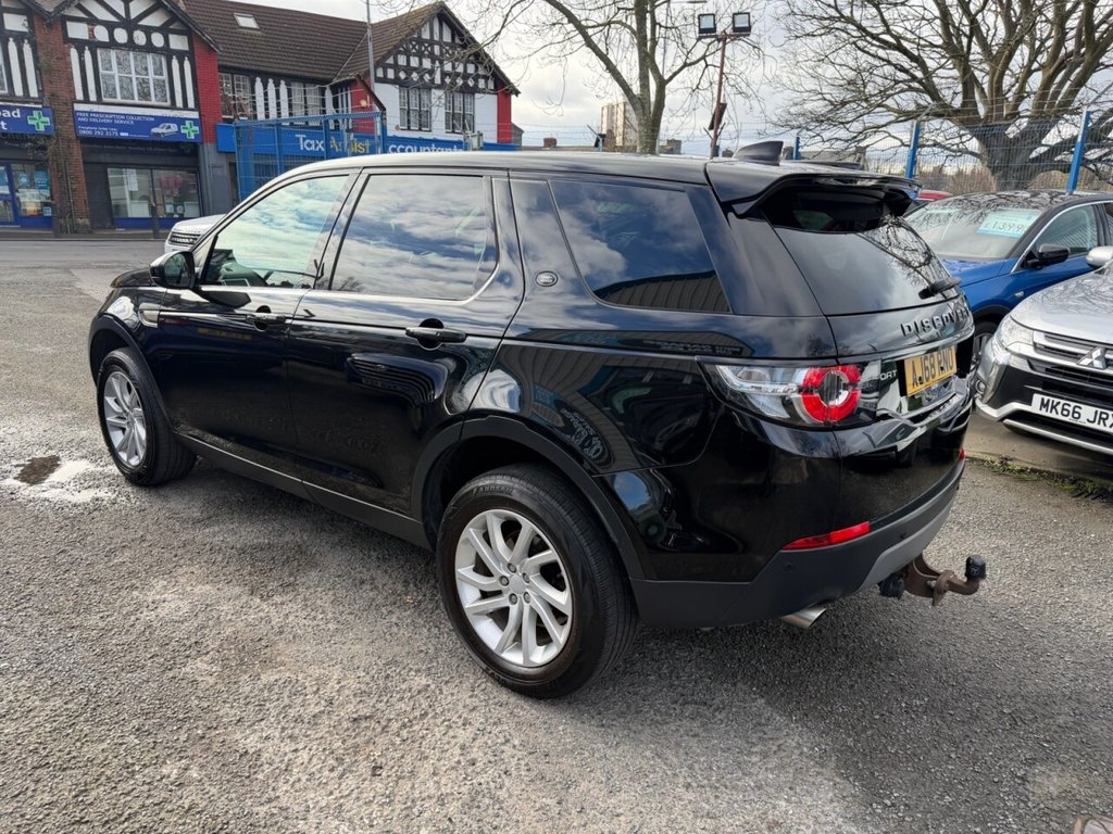 Used Land Rover Discovery Sport 2018 for sale - 77820467: Photo 5