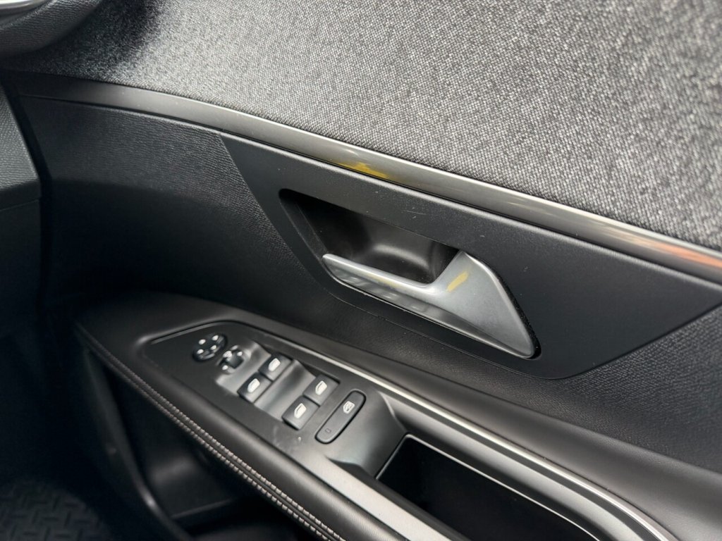 Used Peugeot 3008 2018 for sale - 77806245: Photo 16