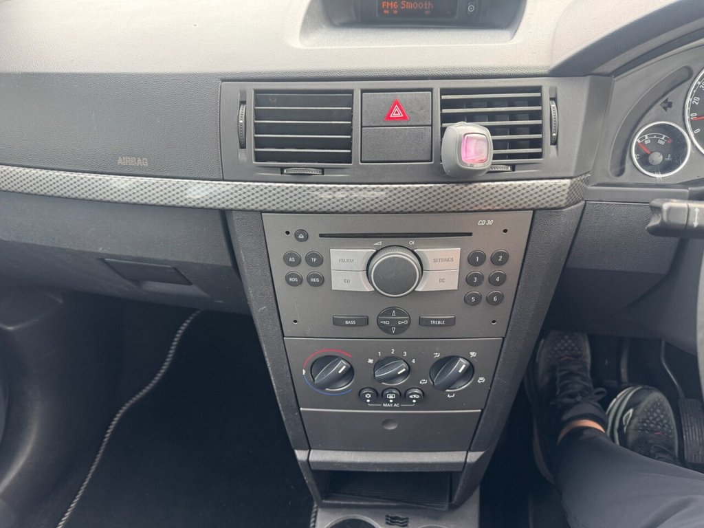 Used Vauxhall Meriva 2010 for sale - 77582196: Photo 11