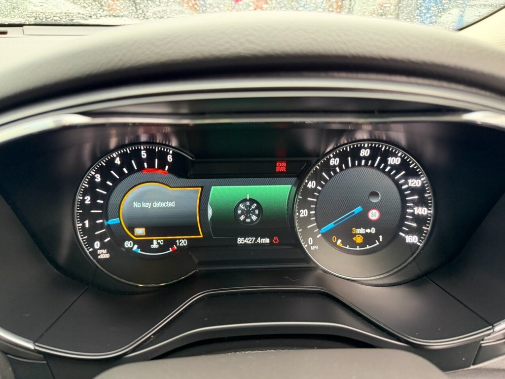 Used Ford Mondeo 2015 for sale - 77834985: Photo 12