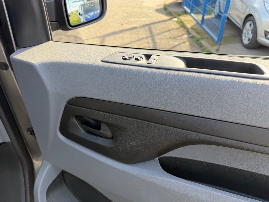 Used Vauxhall Vivaro 2020 for sale - 77920501: Photo 13