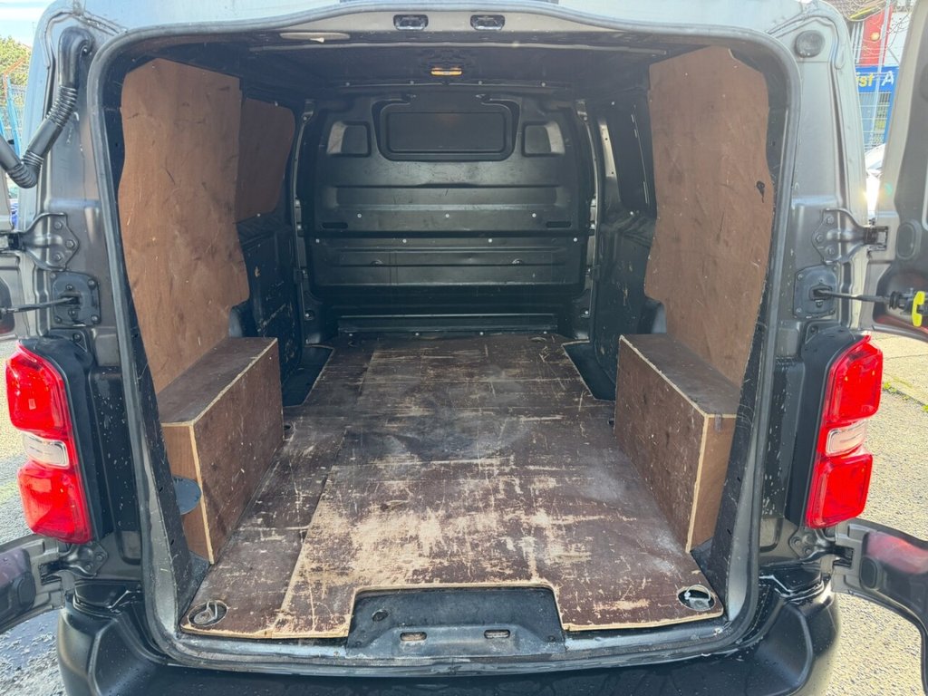 Used Vauxhall Vivaro 2020 for sale - 77920501: Photo 8