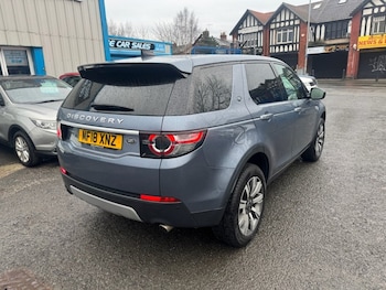Used Land Rover Discovery Sport 2018 for sale - 77582198: Photo