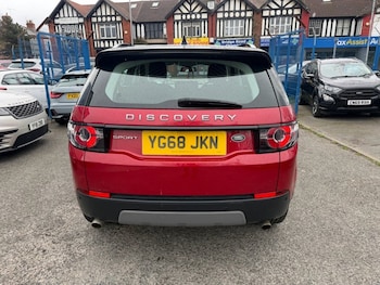 Used Land Rover Discovery Sport 2018 for sale - 78180975: Photo