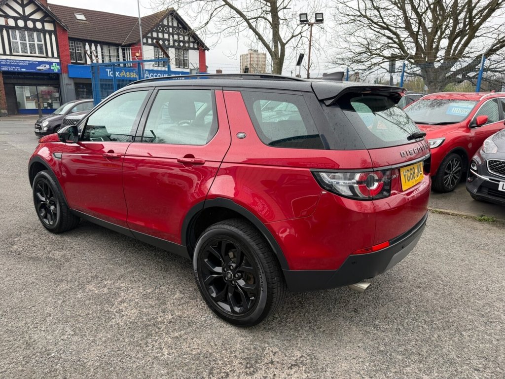 Used Land Rover Discovery Sport 2018 for sale - 78180975: Photo 4