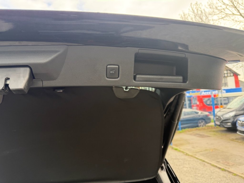 Used Ford Kuga 2023 for sale - 78030649: Photo 10